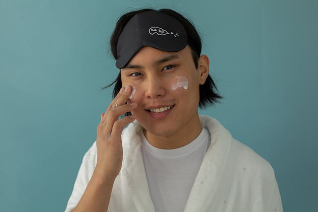 Guida completa alla skincare maschile: le differenze tra la pelle maschile e femminile
