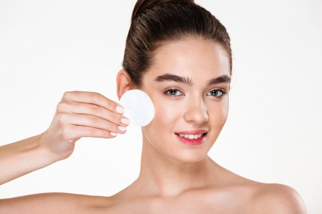 Tipi di pelle viso e prodotti cosmetici giusti - Skon Cosmetics
